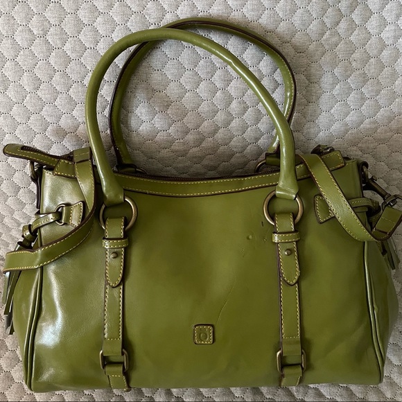 DÕTERRA 2- WAY BAG OLIVE GREEN - Picture 2 of 11